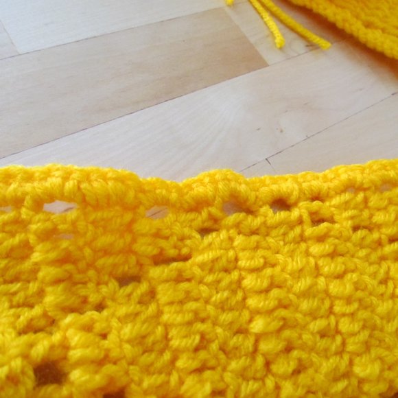 Taller de Abu handmade Yellow Scarf - Picture 9 of 9